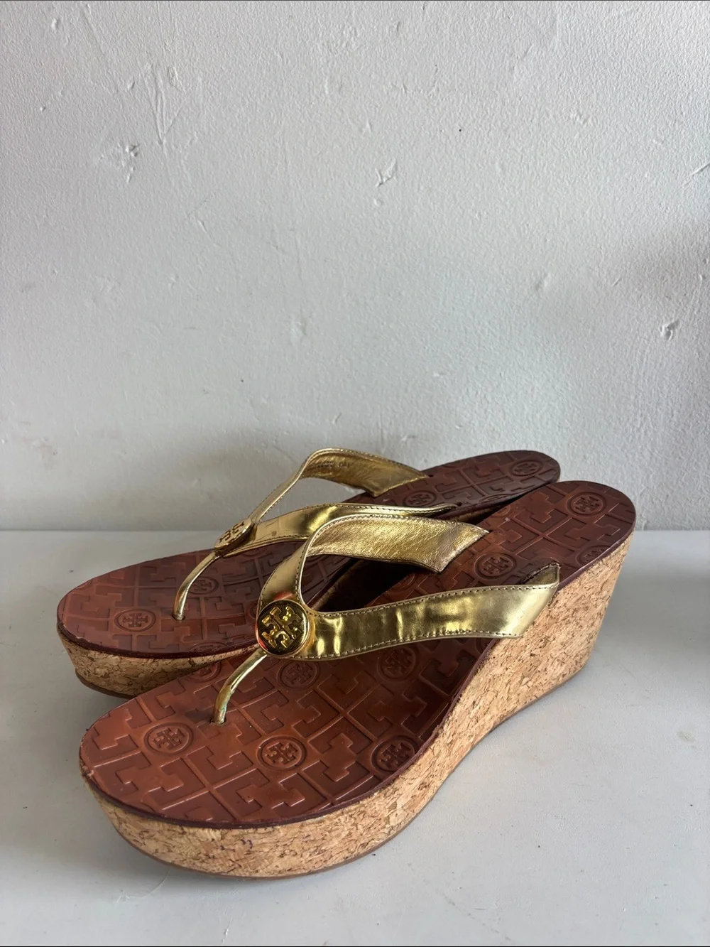 Tory Burch Thora Metallic Gold Leather Cork Wedge Thong Sandals